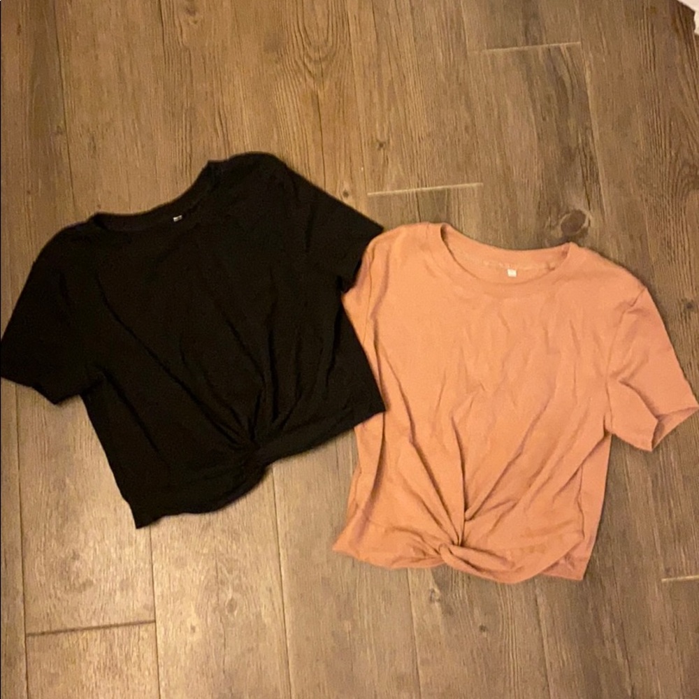 2 knot crop tops